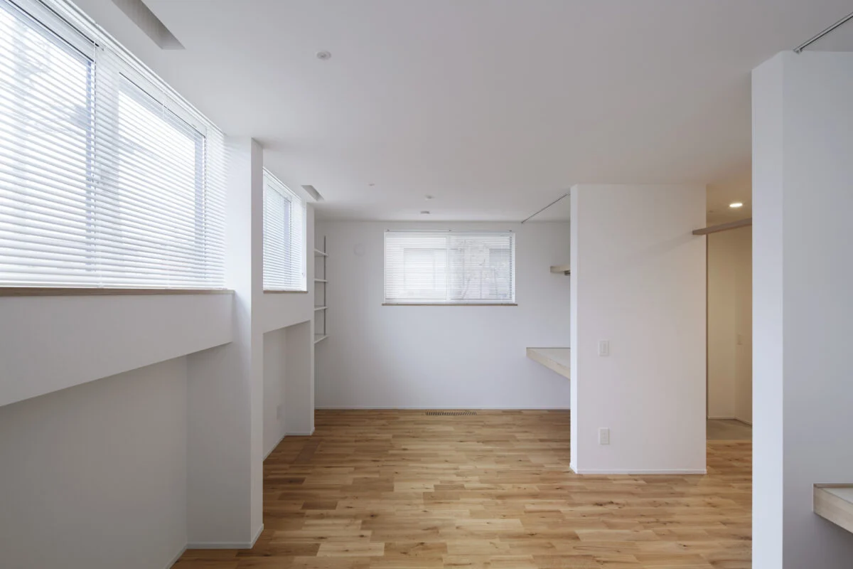 1階　子ども部屋／家の南側は2層構造。1層目は子ども部屋。将来的には2部屋に区切ることもできるシンプルな設計だ。2層目の上階は天井高のLDK