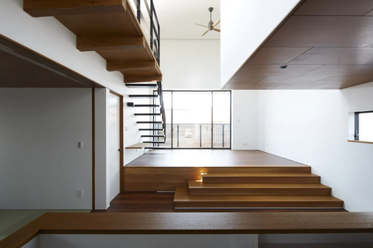 吹抜け空間に部屋が浮く?
家族がつながる、無柱の開放的なLDK