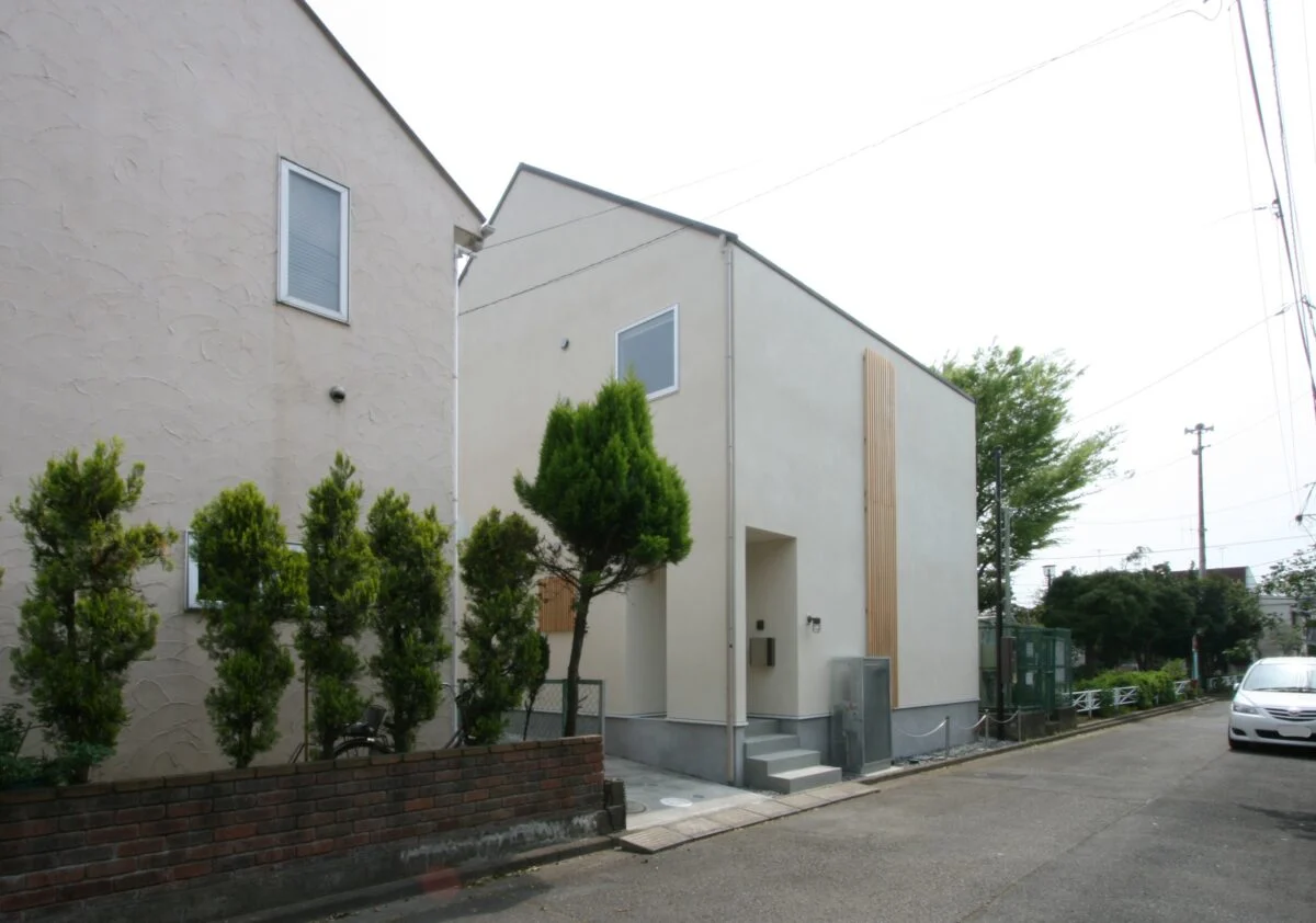 吹抜けがなくても開放感は生み出せる。毎日楽しい、三角屋根のかわいい家