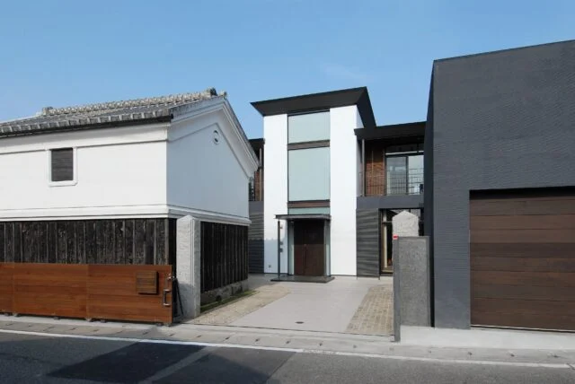 築90年の生家を新たな住まいに! 建築家が自ら設計した「理想の二世帯住宅」