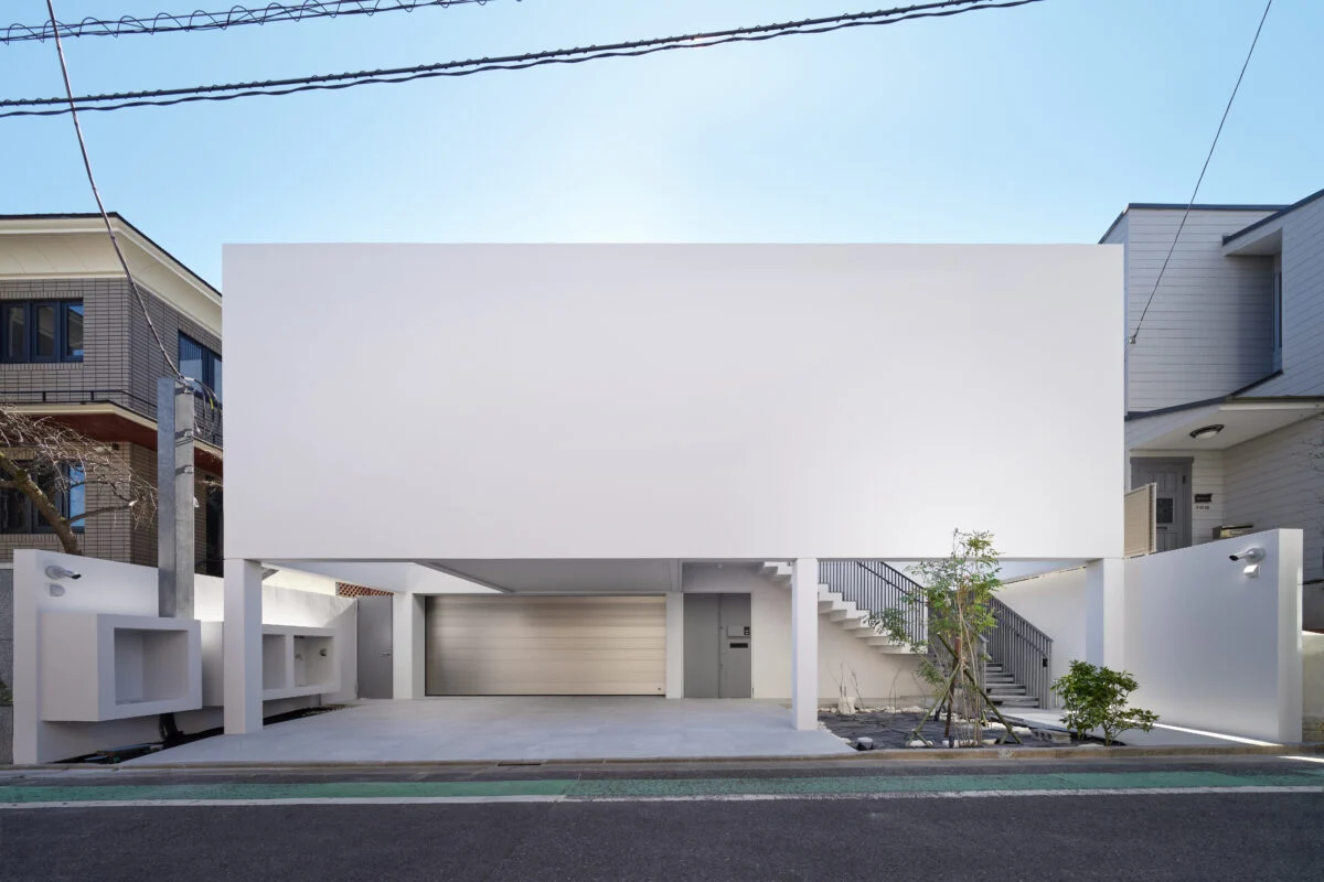 フォーアイズ