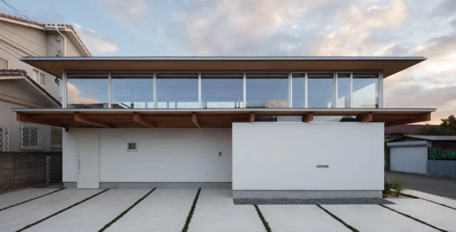 HOUSE N