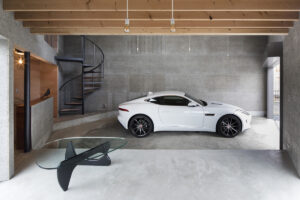 Garage in Hanyu