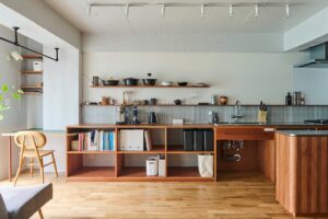 築50年のマンションをリノベーション 自然と新しい関係をつくる開放的な住まい