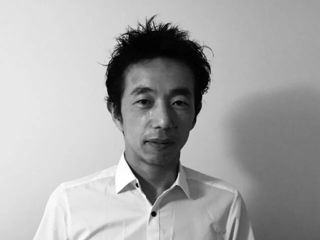 田主 健二​