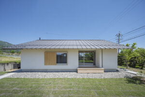 コンパクトでも、豊かでのびやかな住み心地 シンプル平屋で安心快適シニアライフ